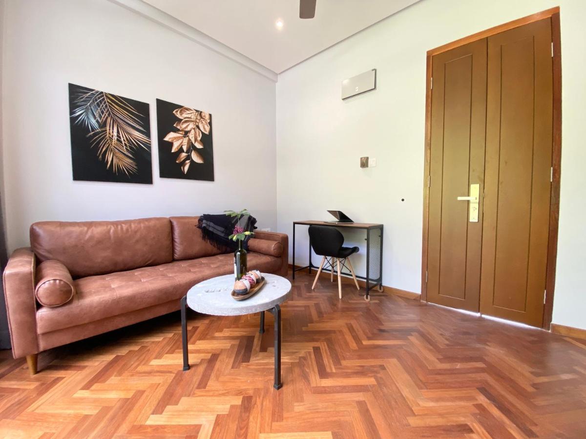 Ten Mentigi Tanah Rata Exteriör bild